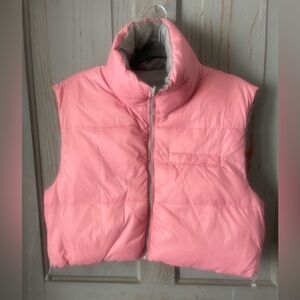 Love Tree reversible cropped puffer vest. Size L